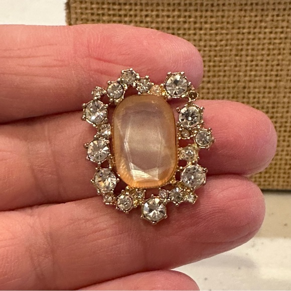 NWT Rachel Parcell Earrings gold tone rectangle peach crystal & clear rhinestone - Picture 7 of 9